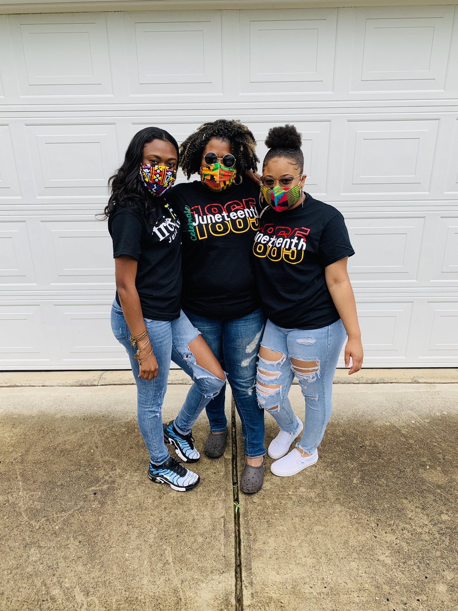 NinaGotti's tweet photo. I enjoyed celebrating my blackness & freedom today.
Happy Juneteenth
🌹🖤✊🏾
#JuneteenthDay #JUNETEENTH2020 #juneteenth #JuneteenthCookout #SoulFoodII #Raleigh #JusticeForBreonnaTaylor https://t.co/gyyRvWWIQt