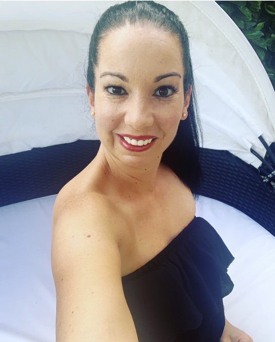 Einen wundersch&ouml;nen guten Morgen 💋 https://t.co/7YIypgZUhq<a href="/tag/happy"class="tags"><span>#happy</span></a><a href="/tag/sun"class="tags"><span>#sun</span></a><a href="/tag/sundaymood"class="tags"><span>#sundaymood</span></a>