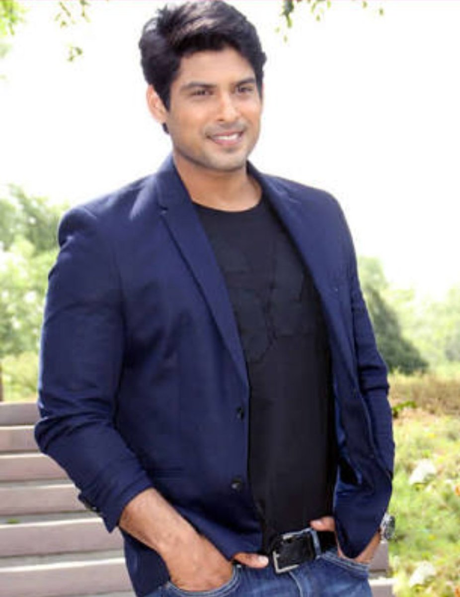 6.  #SidharthShukla as Tumblr....