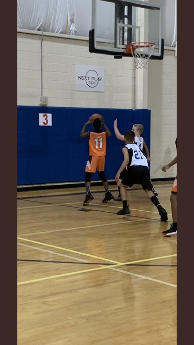 andrea_guilford's tweet photo. June 20/09 my lil baby brother was born.he my ride or die forever. so today he turns 11 so everybody wish him a happy birthday๐ฅณโค๏ธ@adrian_guilford happy birthday lil bro enjoy your day as Iโm off playing softball and staying on my grind to get better and make it for the family๐ https://t.co/pgUPlq0xUM