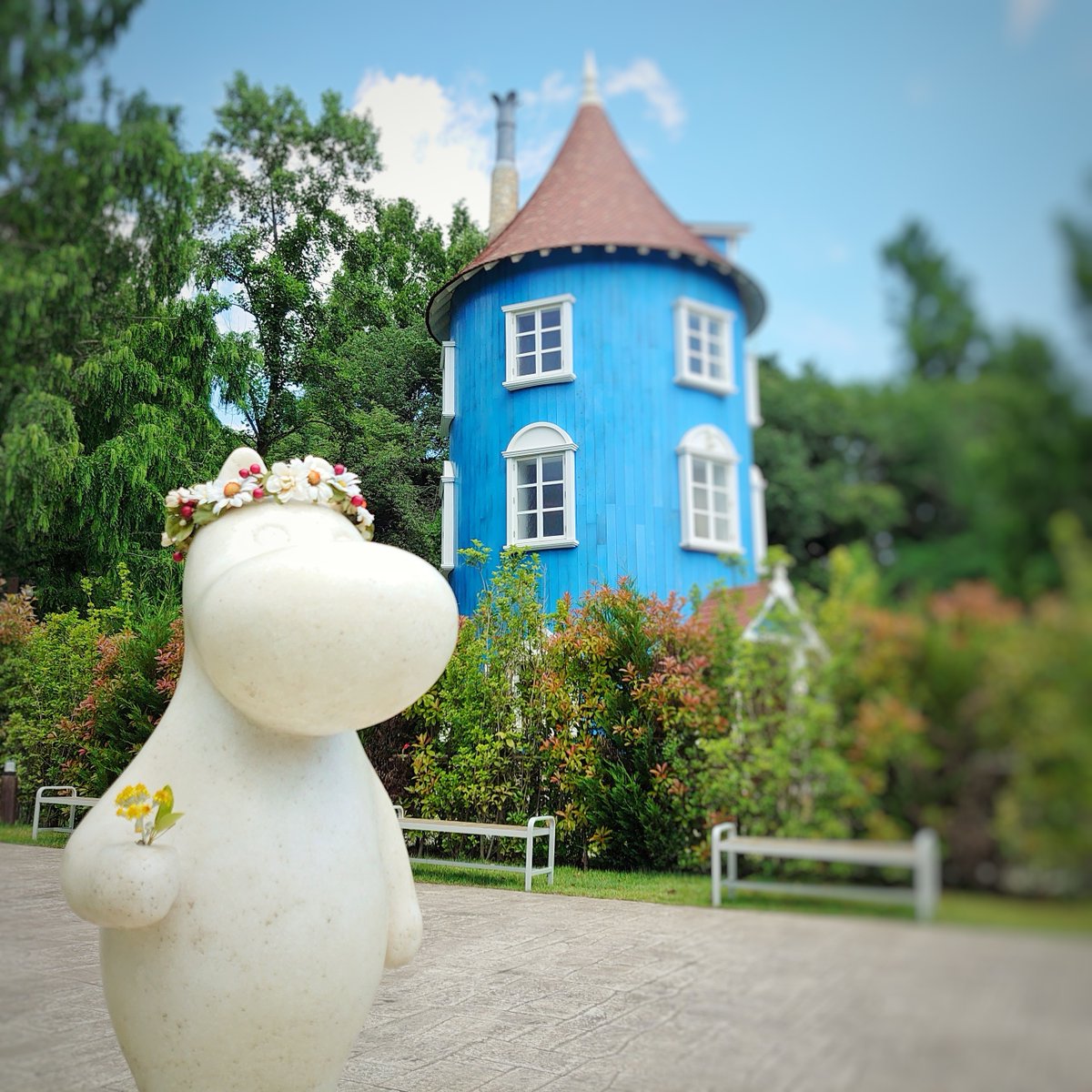 ムーミンバレーパーク 公式 Twitter પર Hyvaa Juhannusta Glad Midsommar ムーミンの作者であるトーベのルーツであるフィンランド語とスウェーデン語で夏至のご挨拶 一年で最も昼間の長い夏至は北欧の人々にとってクリスマスと同じくらい重要な行事の1つなん ムーミンバレーパーク 公式 Twitter પર Hyvaa Juhannusta Glad Midsommar ムーミンの作者であるトーベのルーツであるフィンランド語とスウェーデン語で夏至のご挨拶 一年で最も昼間の長い夏至は北欧の人々にとってクリスマスと同じくらい重要な行事の1つなん