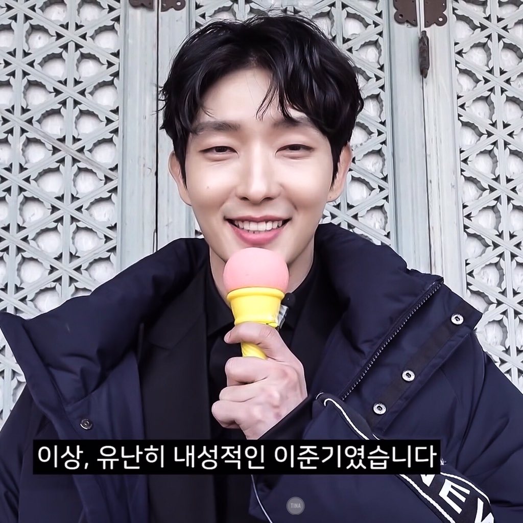 TinaTianJG's tweet photo. screenshots
#이준기 #イジュンギ  #李准基  #李準基 #leejoongi  #actor_jg #jgshock #내배우 #jg2020 #2020jg #宫3d #궁3d #palace3d https://t.co/UCNgU509qA