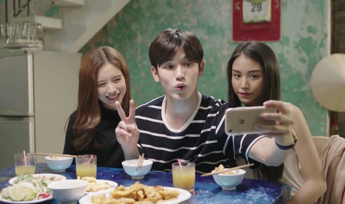 68. Wolf (2019 - Drama)aku suka tema dari lakorn ini! ada yg suka sama film nerve? lakorn ini mungkin ngambil inspirasi dr film nerve. jd ada 5 penantang yg siap melakukan apapun dr sesosok misterius. dan misi ini dilakukan secara live. cerita per karakter juga bagus!