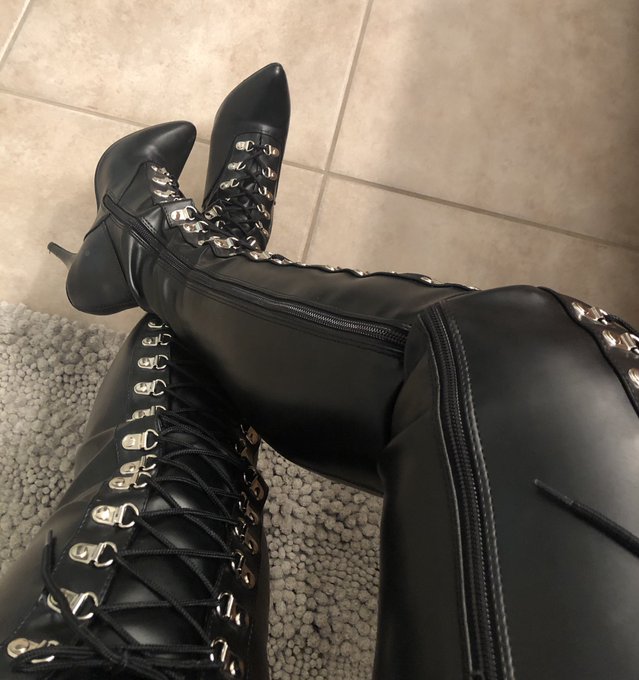 What should I stomp and destroy? Send me clip ideas for customs. I&rsquo;m in the mood to destroy! https://t<a href="/tag/newprofilepic"class="tags"><span>#newprofilepic</span></a>