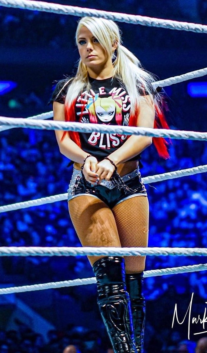 She's so damn cute! 😍❤🖤 #LittleMissBliss