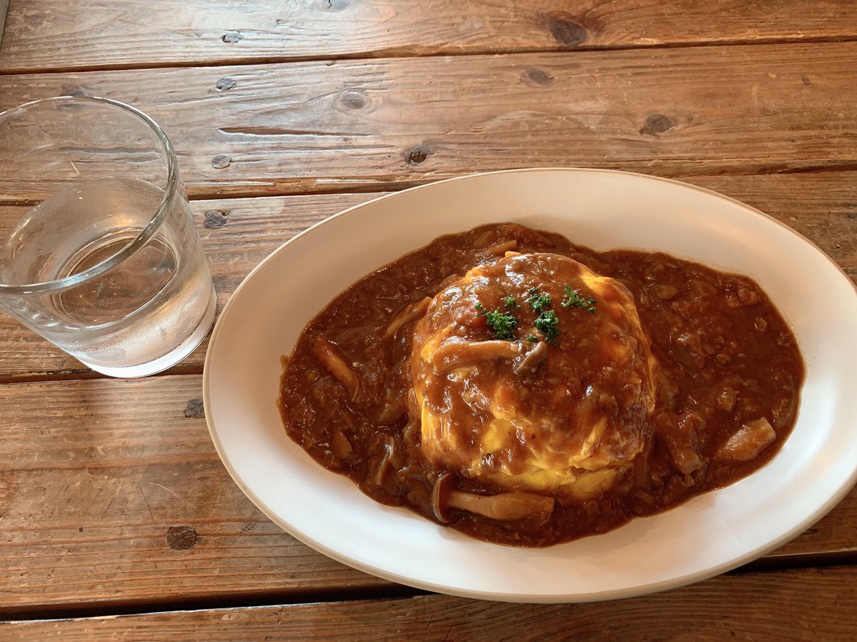 aipon_akpr's tweet photo. みなみとおデート中!
#ReharmoCafe
#あこプロ
#みなみとおデート https://t.co/H25gjrupYY