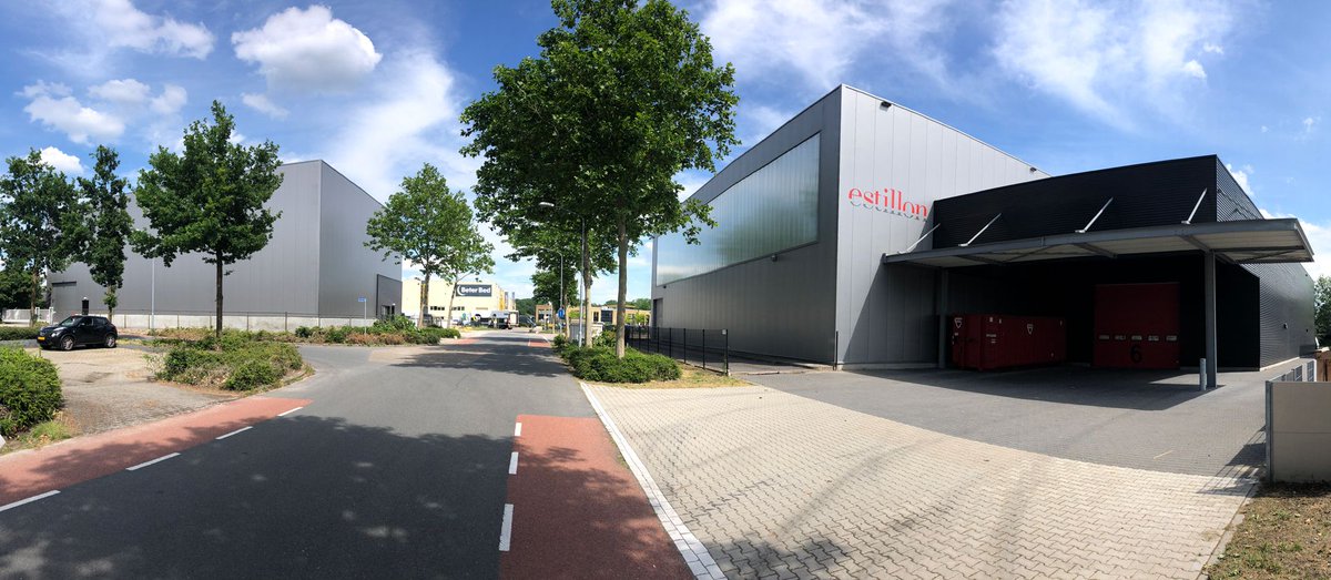 Estillon's tweet photo. Kijk de gebouwen van Estillon eens stralen in de zon! #estillon #klaarvoordetoekomst #dagvandebouw @vdheijdenbouw // Valeres Industriebouw
See those Estillon buildings shining in the sun! #estillon #readyforthefuture https://t.co/3TzeYTSCPI