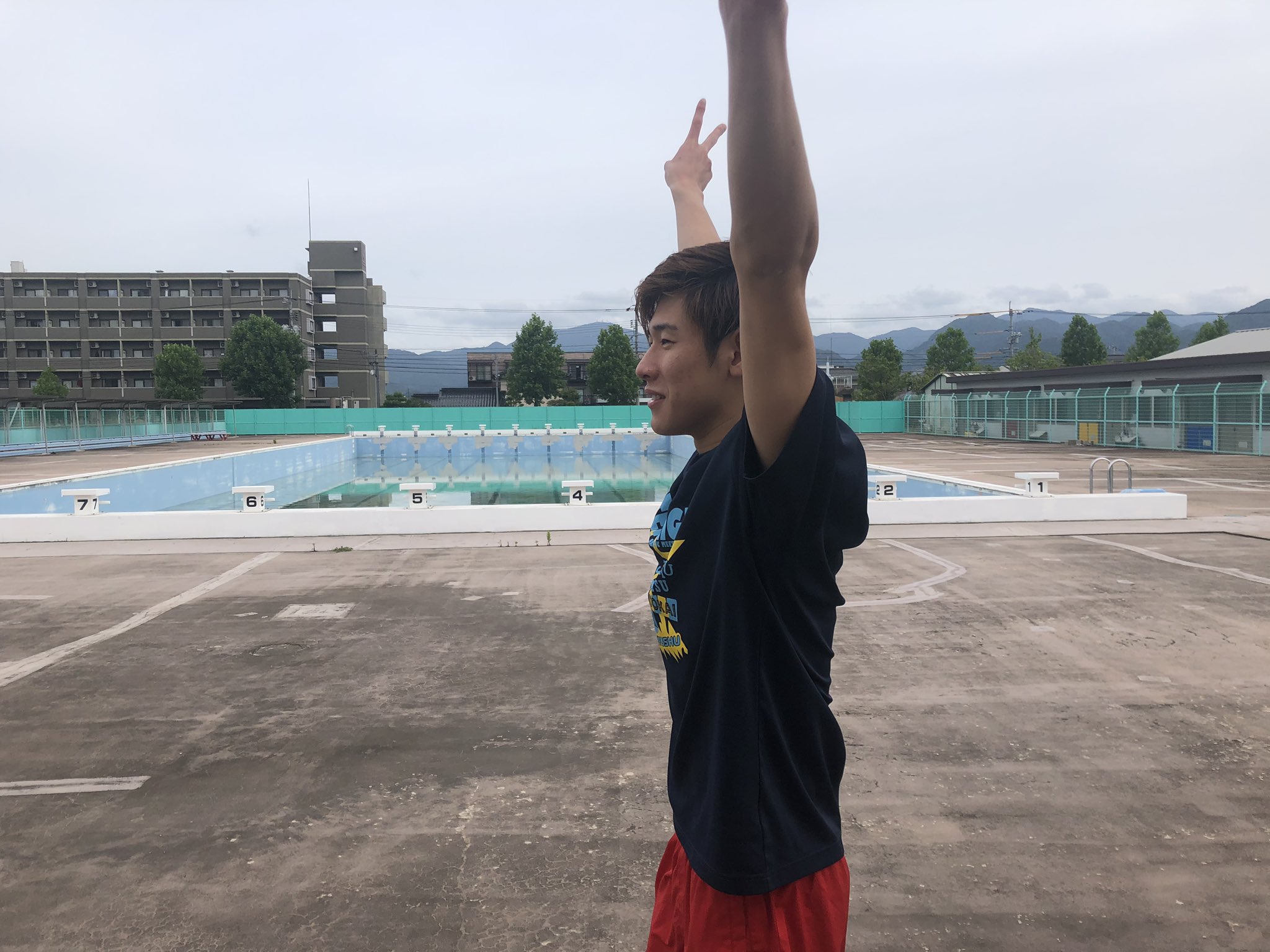 山口大学体育会水泳部 こんにちは 本日はプール掃除でした 1年生やobさんも参加してくださり 楽しく掃除が出来ましたよ ご協力ありがとうございました 汚かったプールが綺麗になり 来週からの練習がより楽しみです 明日はプールサイドと室内の 山口大学体育会水泳部 こんにちは 本日はプール掃除でした 1年生やobさんも参加してくださり 楽しく掃除が出来ましたよ ご協力ありがとうございました 汚かったプールが綺麗になり 来週からの練習がより楽しみです 明日はプールサイドと室内の