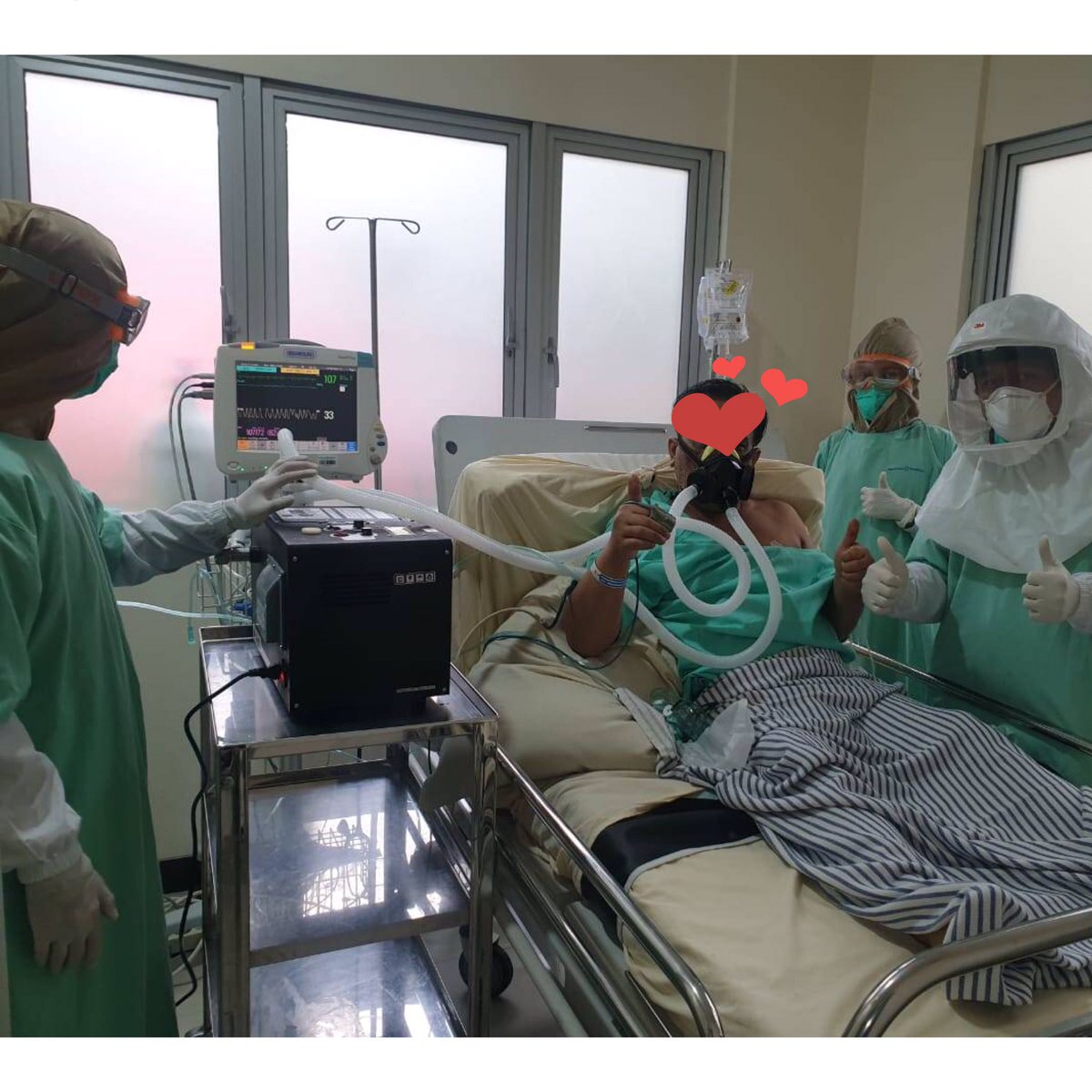 ridwankamil's tweet photo. Ventilator untuk bantu pernafasan pasien covid made ini itb/unpad ini sudah beredar dan digunakan dimana-mana, baik RS Jawa Barat maupun provinsi lainnya. Hanya dengan harga 5% dari ventilator impor Rp 500-700 juta &amp; fungsinya setara. Mari dukung terus karya anak bangsa sendiri. https://t.co/nUbYo2gyj0