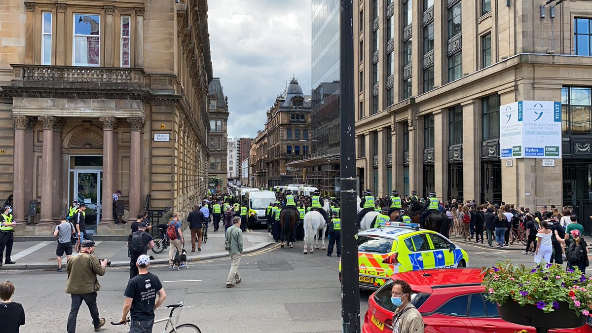 Cops challenged perfectly by those defending human rights.