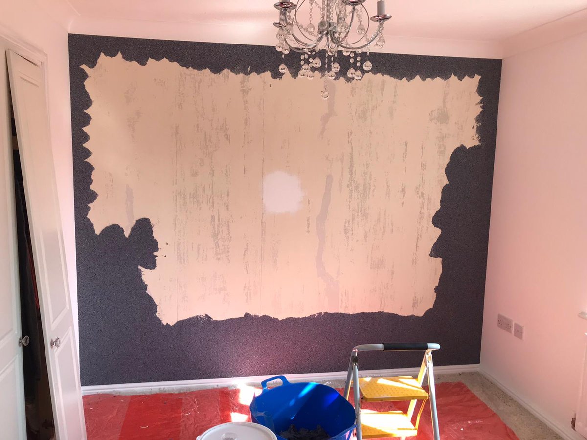 chameledec's tweet photo. Wallpaper about to be removed and Chameledec used on this bedroom wall #wallpaperalternative #ecofriendly https://t.co/Xx30IV53Hb