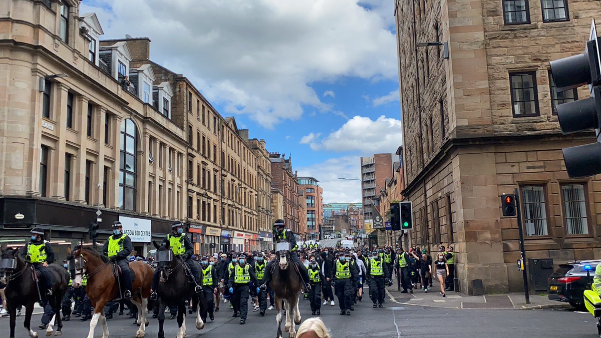 Heading down toward the Trongate