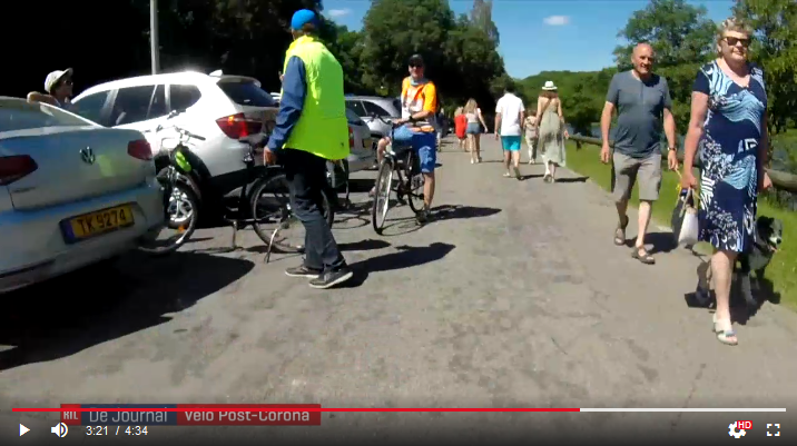 luxembourgize's tweet photo. @Buddhaah Journalist Marc Thoma, himself an avid cyclist, recorded many impressions of bike infra issues with his camera. Interviewed biking people. He even pointed out that promenade in Remich #PC3Lux bike path would require paint like on #RoudBreck.
๐นhttps://t.co/X7I8wQEl2X
#Velosland https://t.co/ohMWIdVwxq