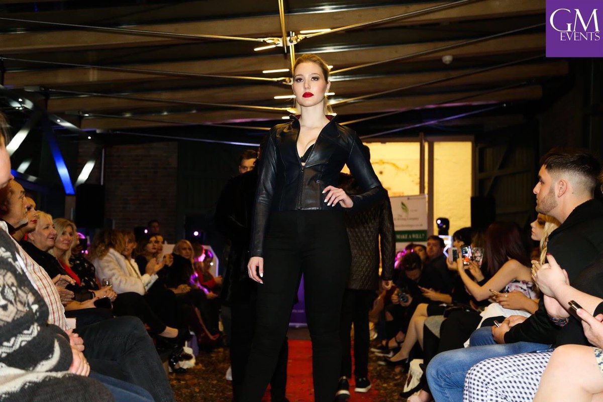 #fashionshowmk @ChicheleyHall
