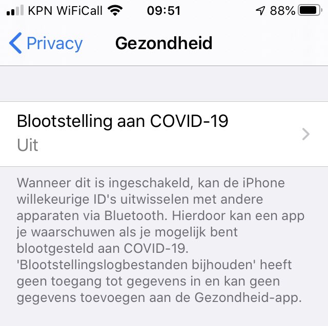 bashof's tweet image. De track en trace app van Google en Apple staat al op je smartphone. Hij stond gelukkig nog niet aan, maar het is een kleine stap naar total control.