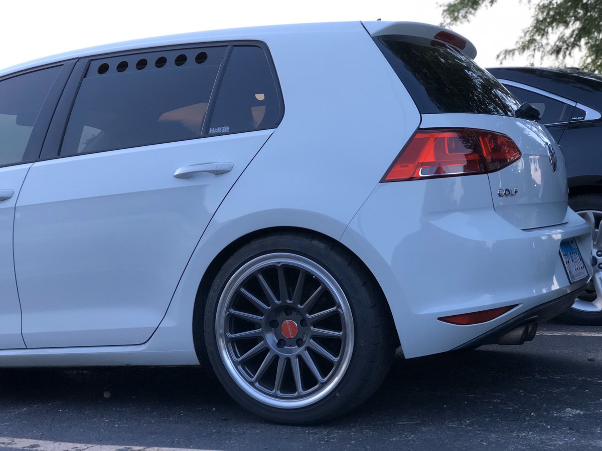 DM4L_1999's tweet photo. Headlights and twilights are forseen in my future. Any suggestions? https://t.co/VXGLwbaD93