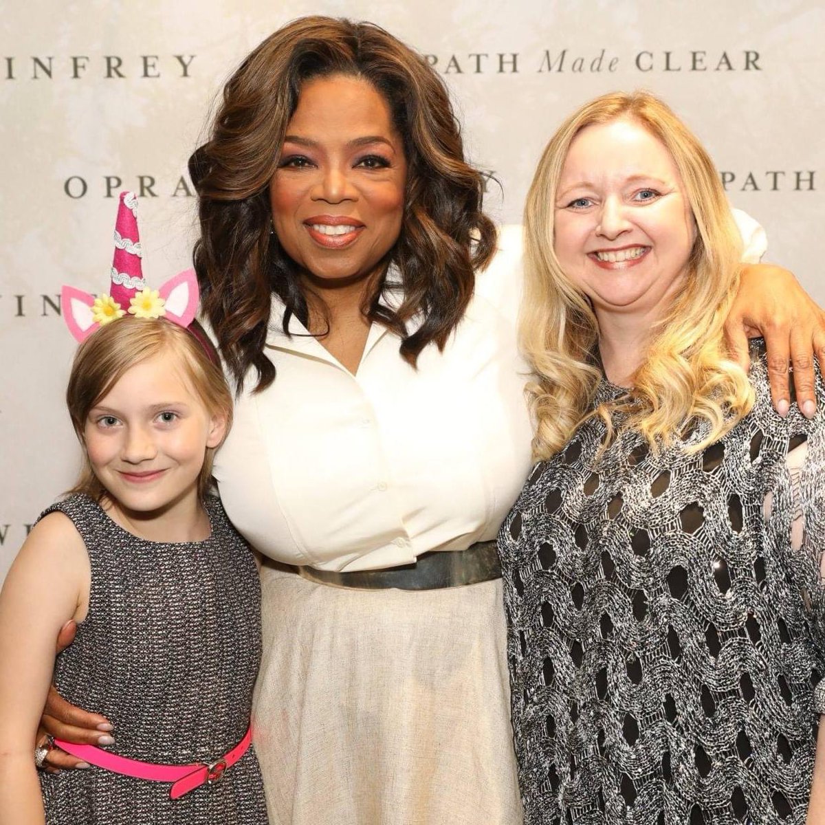 marigoldsheart's tweet photo. Wonderful memory from last year at the #pathmadeclear event in Calgary of @Oprah with Sharla Brown from One Woman https://t.co/mzZ7ffsTyC