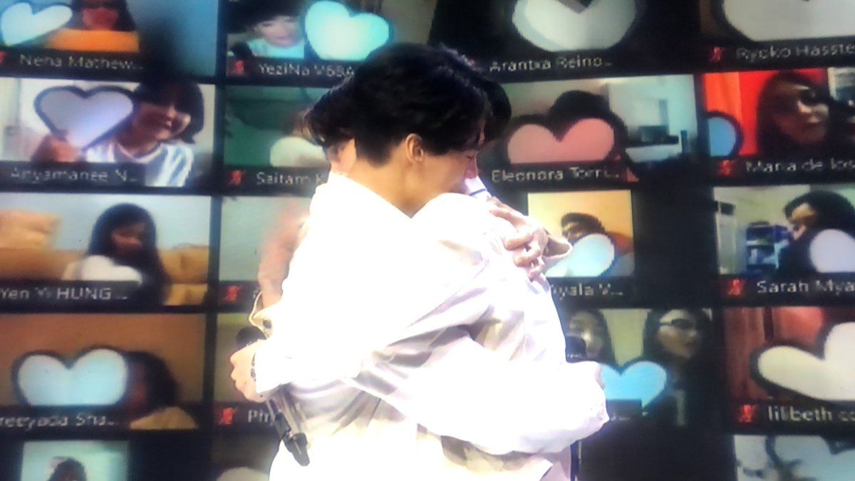 AGZİMA SİCİM BOK GİVİ KALİTE OLDUĞU SÜREKLİ DOMDUGU İÇİN BURAYI GÖRMEDİM BİLE BİR DK WİN AGLİYOR MU NE BU KESERİM SİZİ