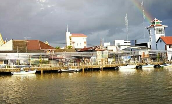 บางทีก็เหงาบางทีก็เศร้า รักเเท้นะหายากรักปลอมๆก็ทำให้เจ็บ จ้า