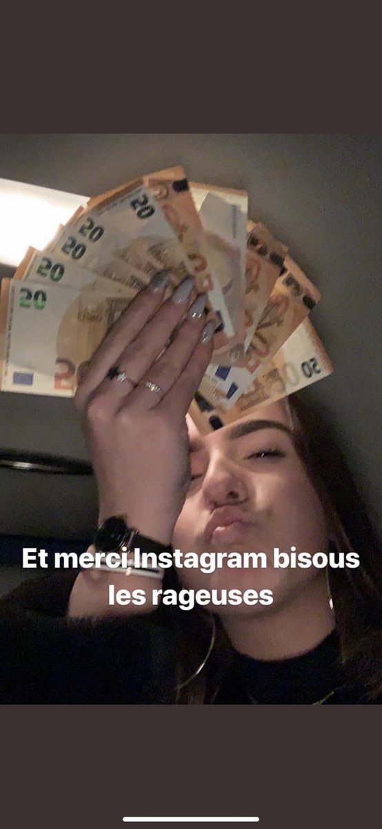 morganeemrl29's tweet photo. Mais elle vraiment qui l’aime même ? 🤦🏽‍♀️ #Balancetontiktokeur https://t.co/4kg9uTazRM