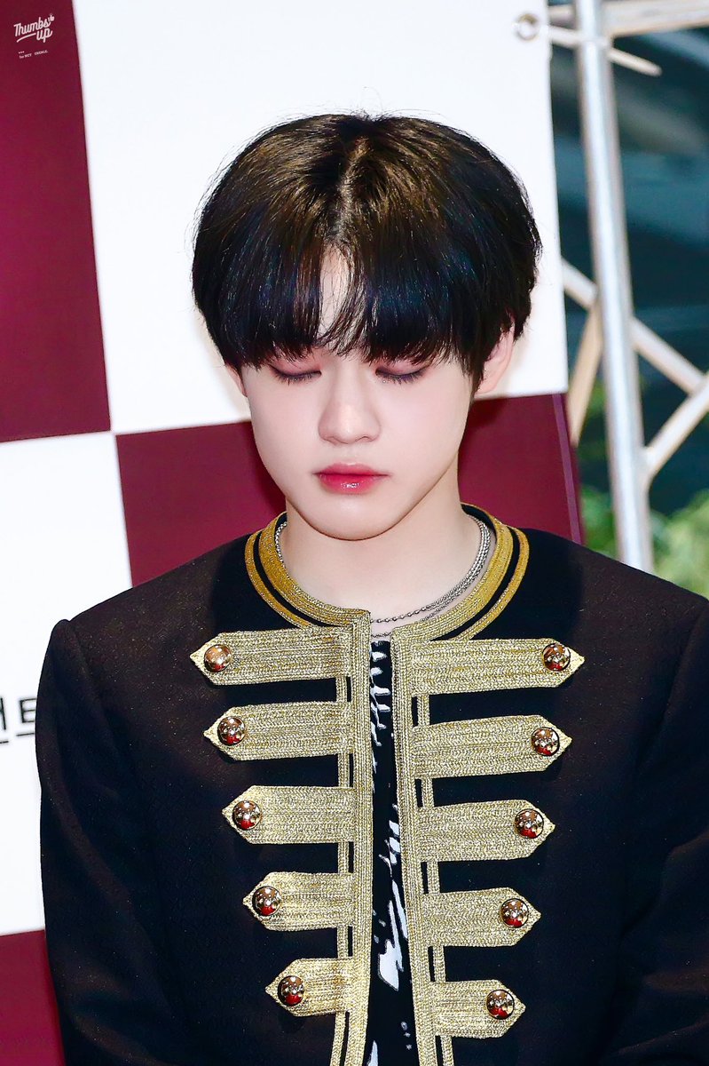 thumbsupforcl's tweet photo. 눈 감고 있어도 숨길 수 없는 미모😦

#辰乐 #천러 #CHENLE #NCTDREAM https://t.co/BdRUCXqmQD
