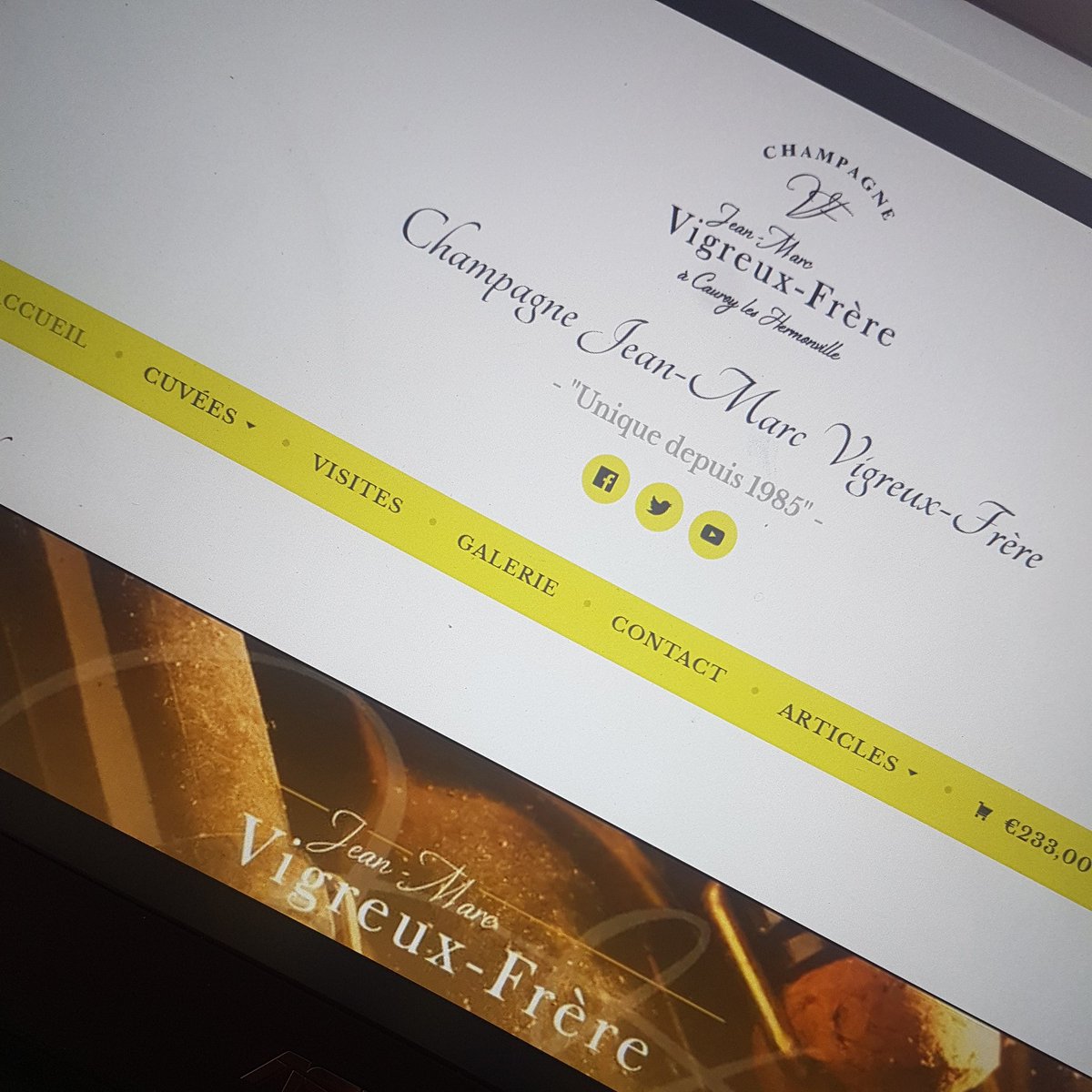 ChampagneJMVF's tweet photo. Our new website is available! You can now order online! Check the link in bio! #champagne #website #new #boutique #online #eboutique #shopping #drinkchampagne #celebration #cheers #champagnejeanmarcvigreuxfrere #champagneJMVF https://t.co/7lJqKmKoi9