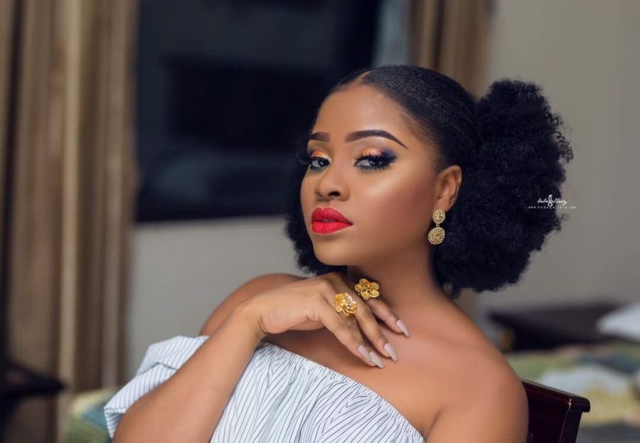 majorrn_'s tweet photo. TOP 11 GHANAIAN FEMALE ARTS. number 5 will shock you 😬 
A THREAD 👇👇👇👇👇

1.@Adina_Thembi 
Beautiful both with voice and face, you can’t overlook her hard work and consistency in the industry. Top trending songs include (Sika,Take care of you &amp; killing Softly) https://t.co/2hrn6UKADC