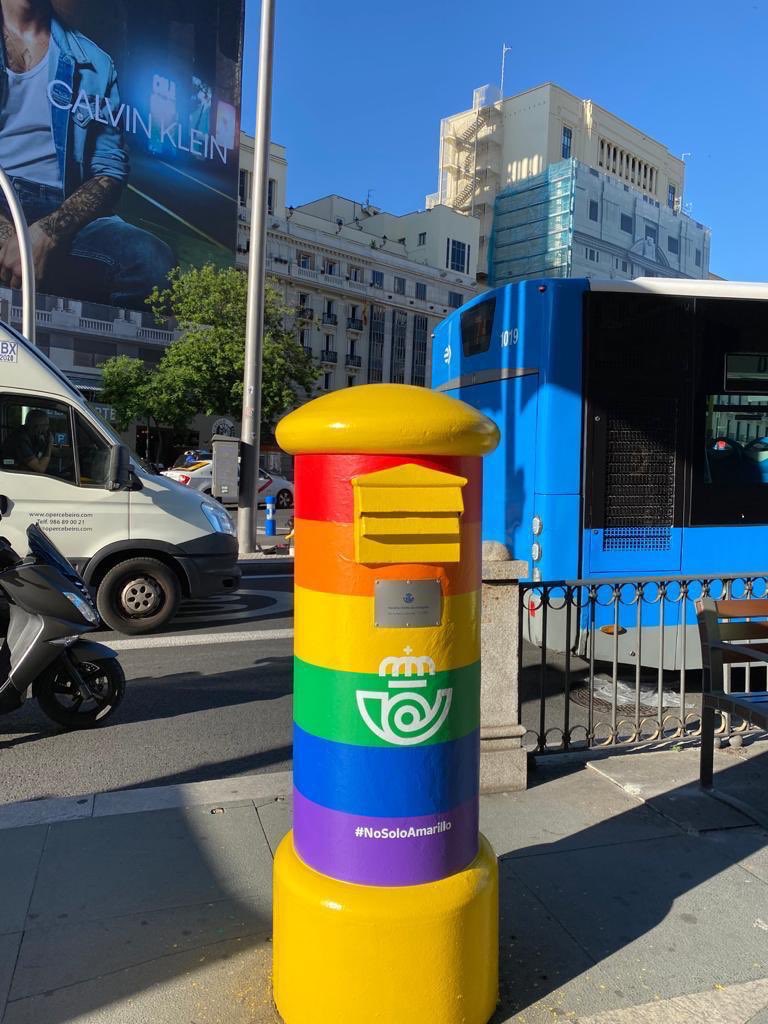 cosasdecolette's tweet photo. Adivina qué gasto es innecesario para el homófobo acomplejadito. https://t.co/saTFSMRm68