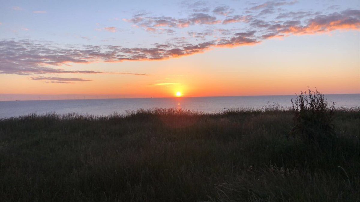eldawsonnn's tweet photo. My 4am alarm was worth it this morning #sunrise @alicebxx413 @Hudsonweather @peter_levy https://t.co/qRW2zNzeIr