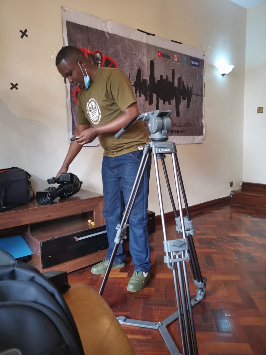 ondustrtlawyer's tweet photo. Set up is ready. Walanguzi @veeeyecee and the @HipHopGarage254 team on location.
2pm it's on.
CAFU vs OJIJI
#QuarantineBattle
#CafuvsOjiji
#2ndisolation https://t.co/K70EOUEvR9