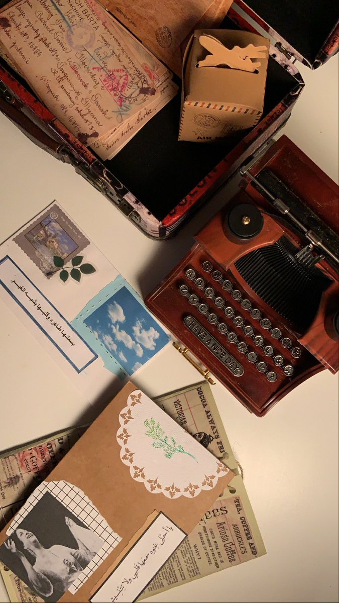 تفاصيل بسيطة جداً لكَنها تُعطي للحياه حياه🌿.