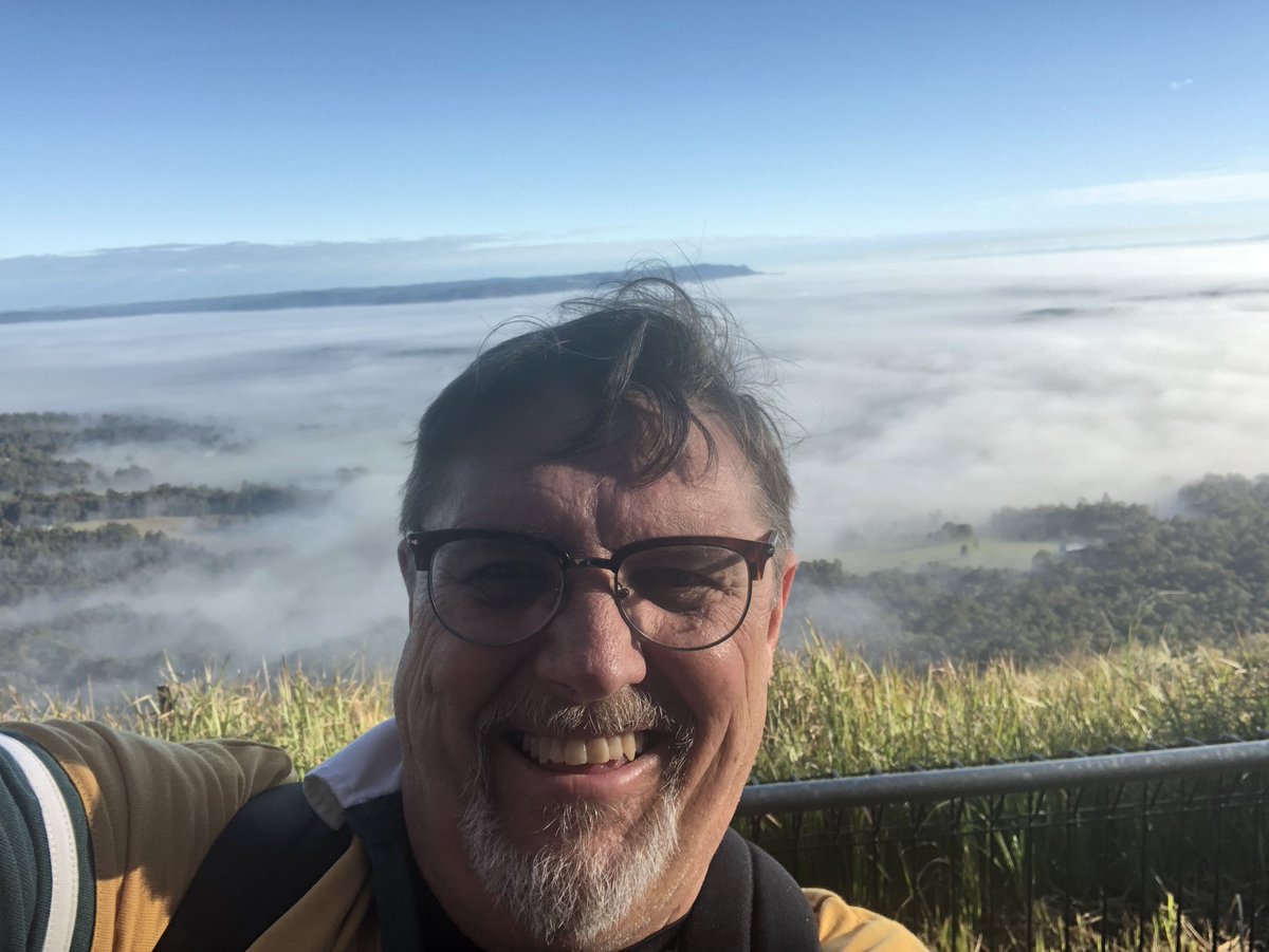 Newy Traveller tweet media