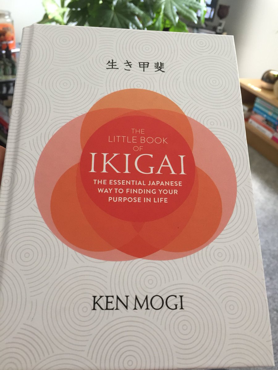 Today I’m re-reading this 🤗 #ikigai #findyourikigai #kenmogi #book #abookaweekchallenge #bookworm #bookaholic