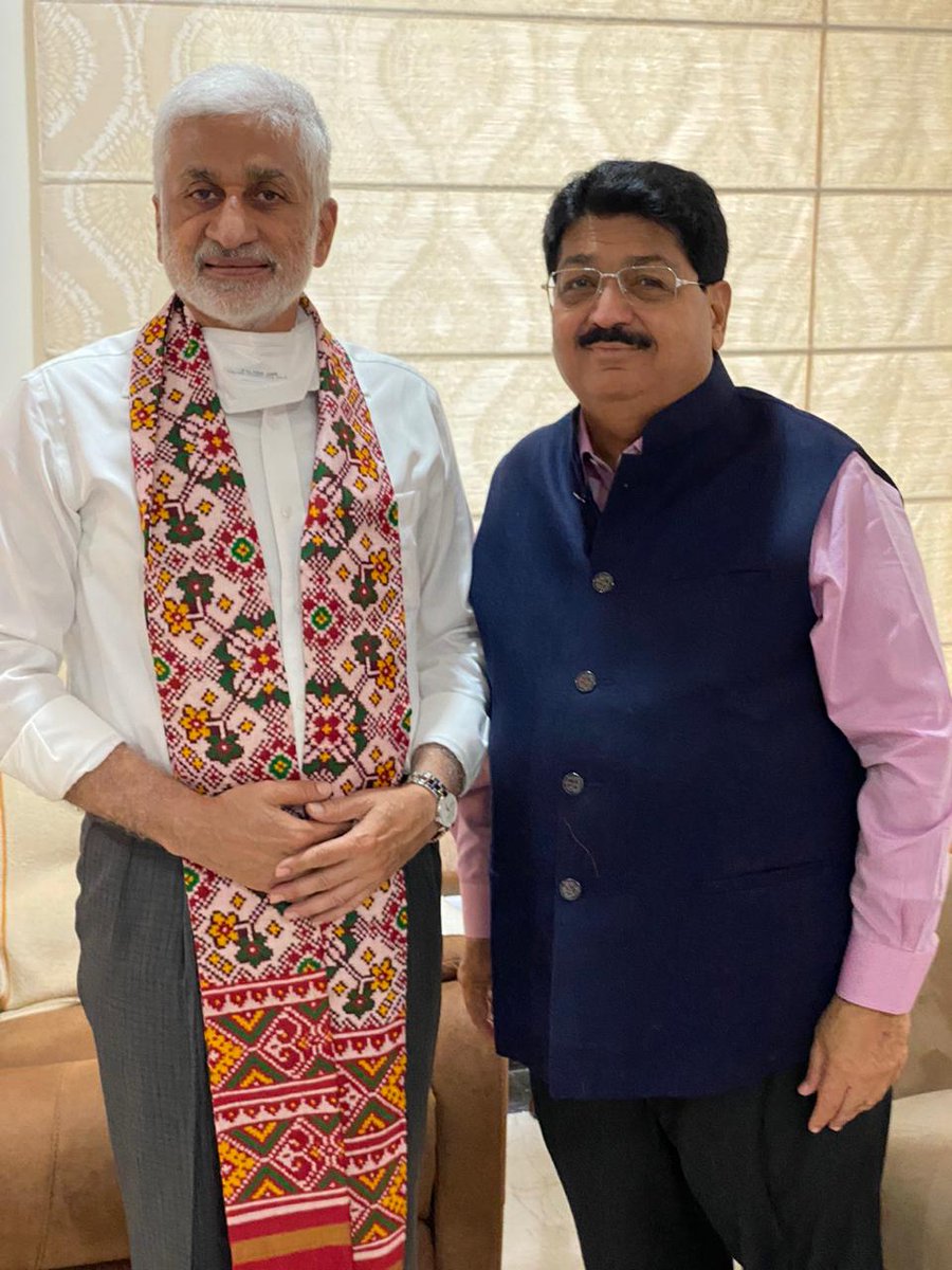 mpparimal's tweet image. It was a matter of great pleasure to meet Shri @VSReddy_MP, #RajyaSabha Senior Leader &amp;amp; National General Secretary of @YSRCParty at #Vijayawada yesterday. We discussed various issues related to the development of #AndhraPradesh during this meeting.
#RajyaSabhaElections #YSRCP