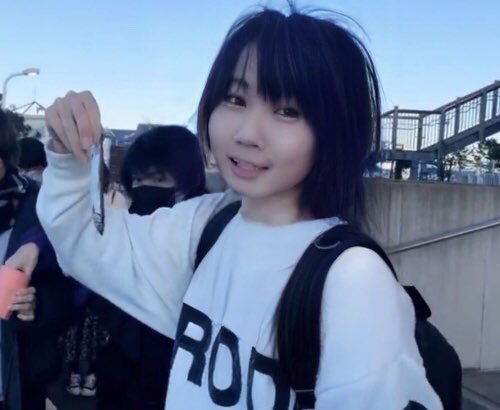 MKRbot1's tweet photo. YOUNG☆WOMAN https://t.co/rHgtgKXTKW