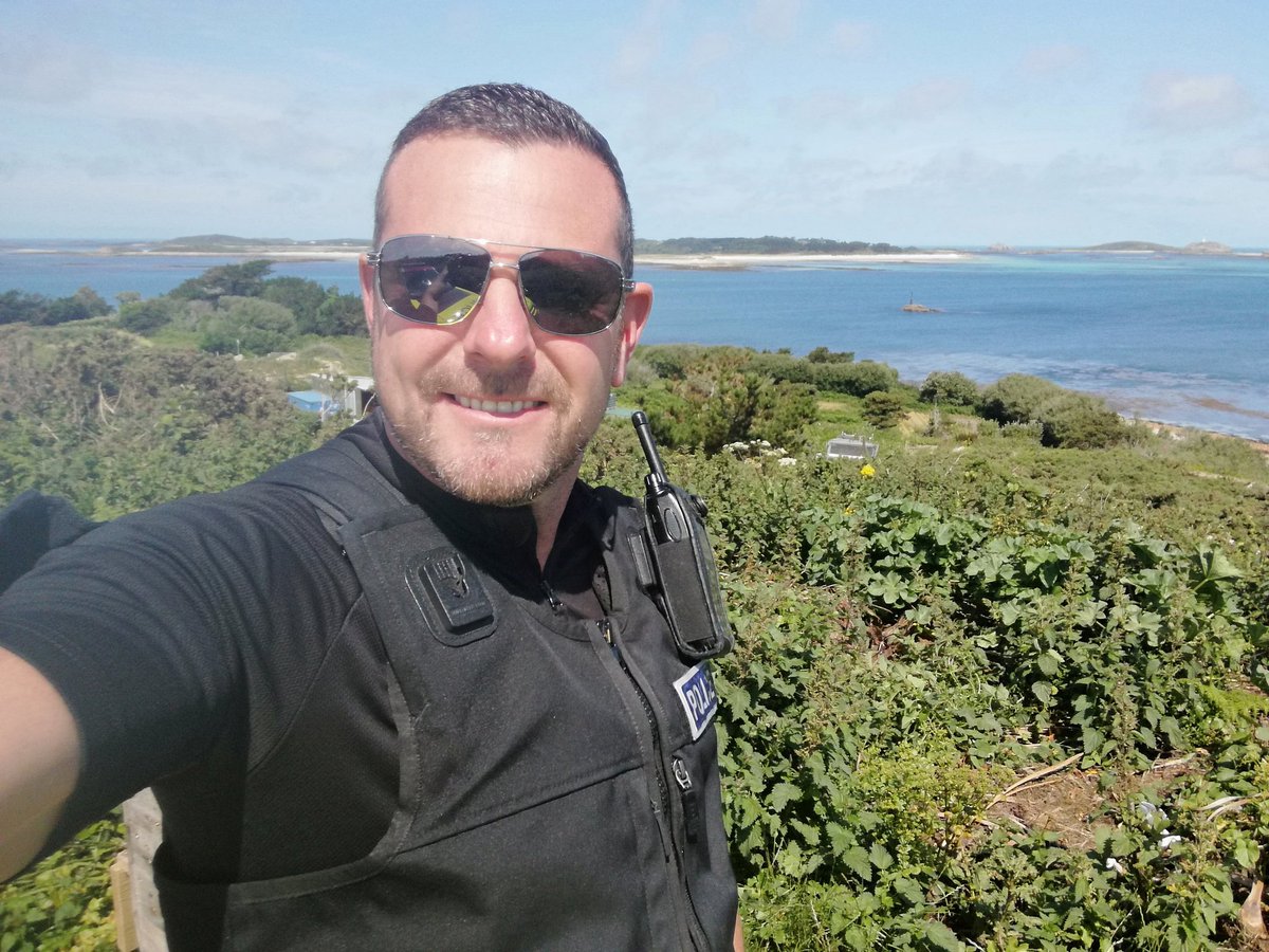 cornwallcop's tweet image. View from the office this morning. #scillypolice