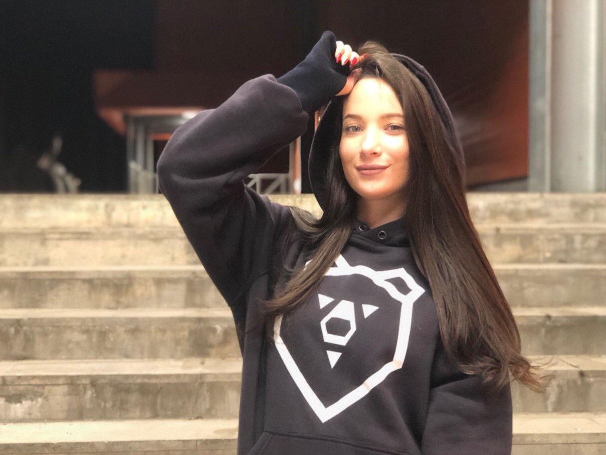 We are beginning to expand our merchandise range.
If you have any ideas of prints, let us know.
If we like it, we'll give you a discount, maybe even send something for free. 
Be creative and fearless. 
Be with Siberian Squad.