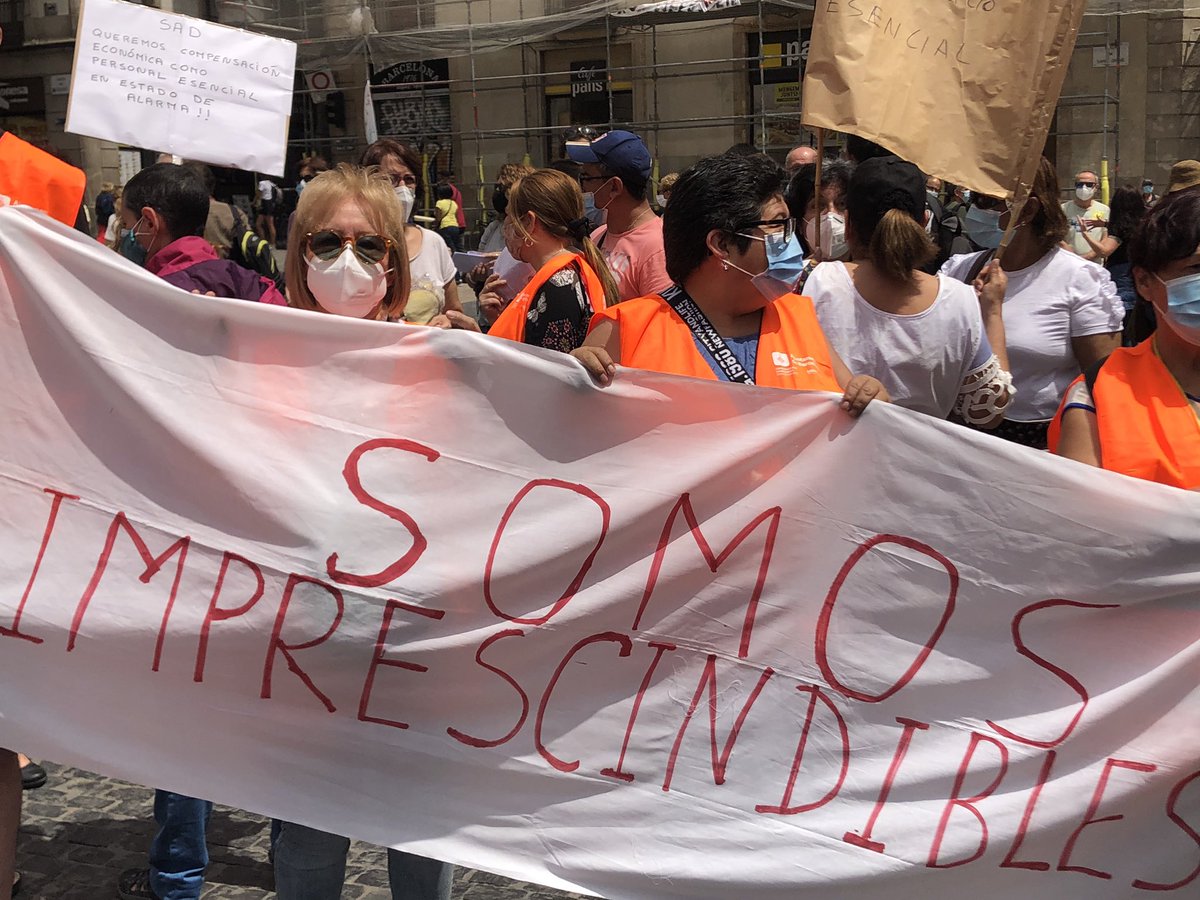 NataliaRosetti's tweet image. Les imprescindibles a pl. Sant Jaume
Mobilització per la sanitat i serveis públics #20JMaiMes negoci amb la salut de la gent 
#RegularitzacioXTotes