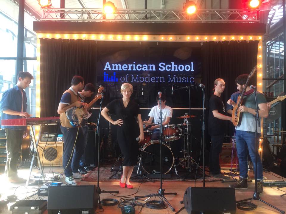 MEMORIES.... from 3 years ago: show for American School of Modern Music, Paris, France

#jazzstage #jazzshow #americanschoolofmodernmusic #memories #3yearsago #Bands