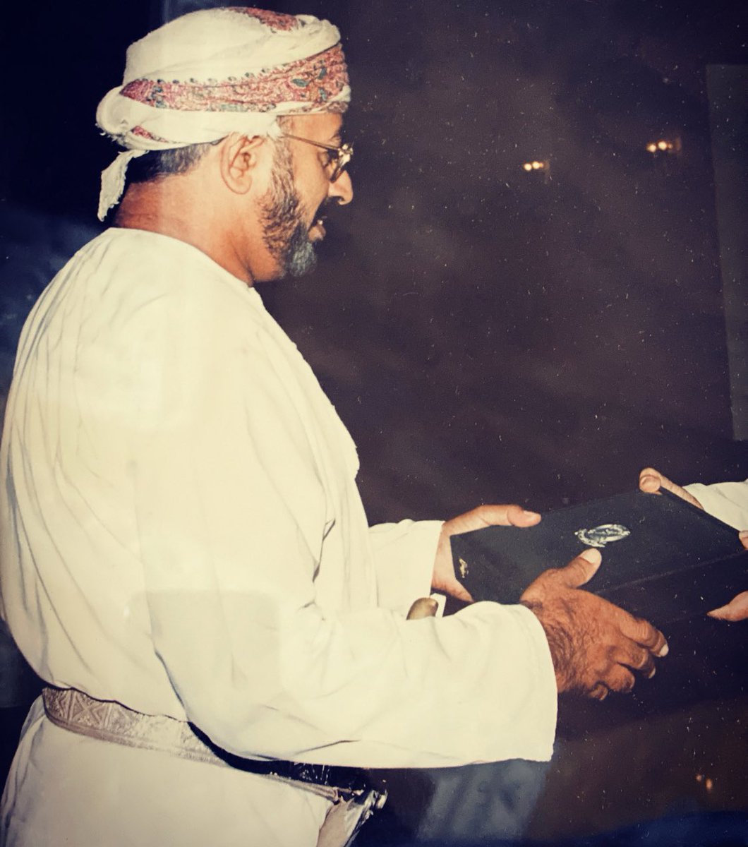 S3id96's tweet photo. اليوم يصادف الذكرى ال١٧ لوفاة والدي رحمه الله تعالى وأسكنه في عليين مع النبيين والشهداء والصديقين والأبرار وحسن اولئك رفيقا.

٢٠-٦-٢٠٠٣ https://t.co/r5kLEa6a8k
