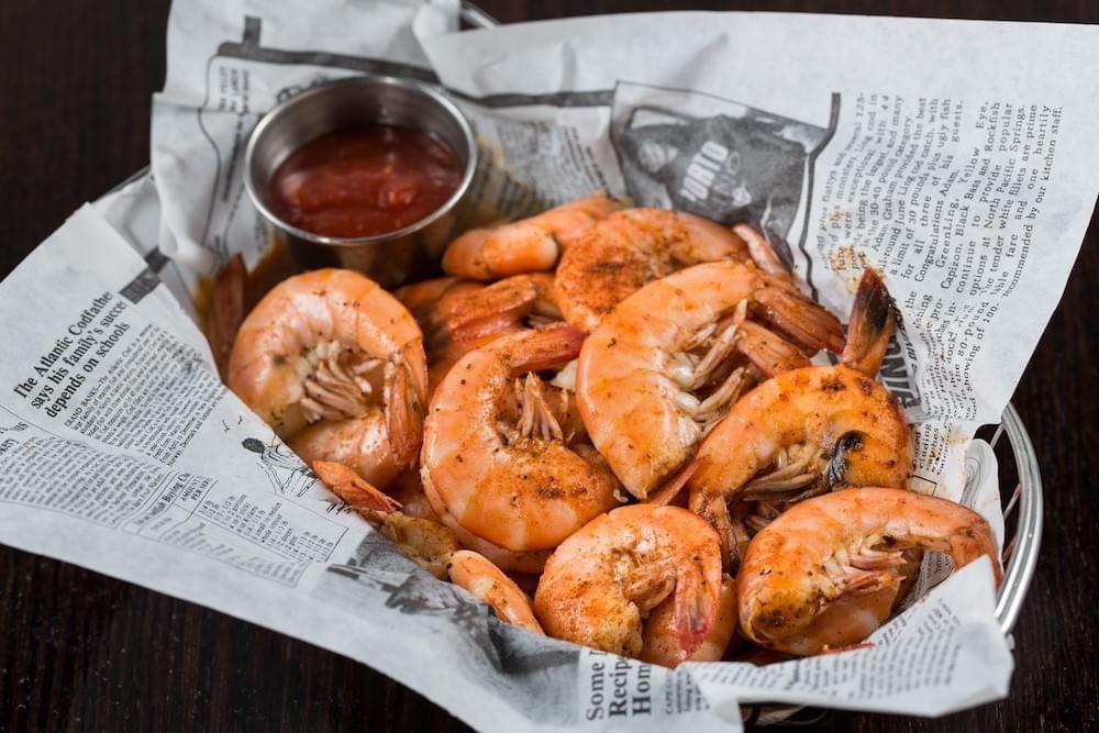 FordsFish's tweet photo. Need last minute #FathersDay plans? Weโve got you covered! Order a Fordโs Family Meal for Dad here: https://t.co/6AsZ2b6HFV. Order by 5 pm today and pickup tomorrow! #fordsfishshack #FathersDayGifts https://t.co/mSFcorpG2b