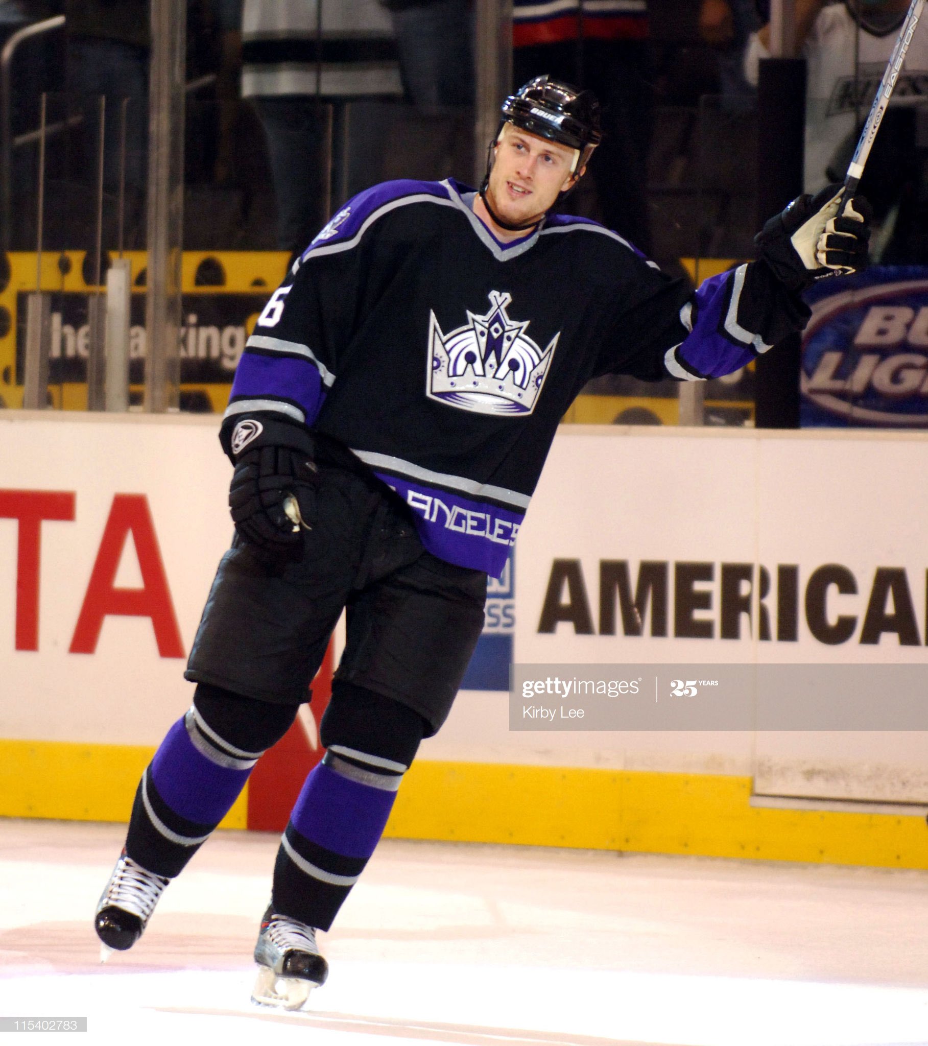 Happy birthday to former defenseman Joe Corvo, who was born on June 20, 1977.  