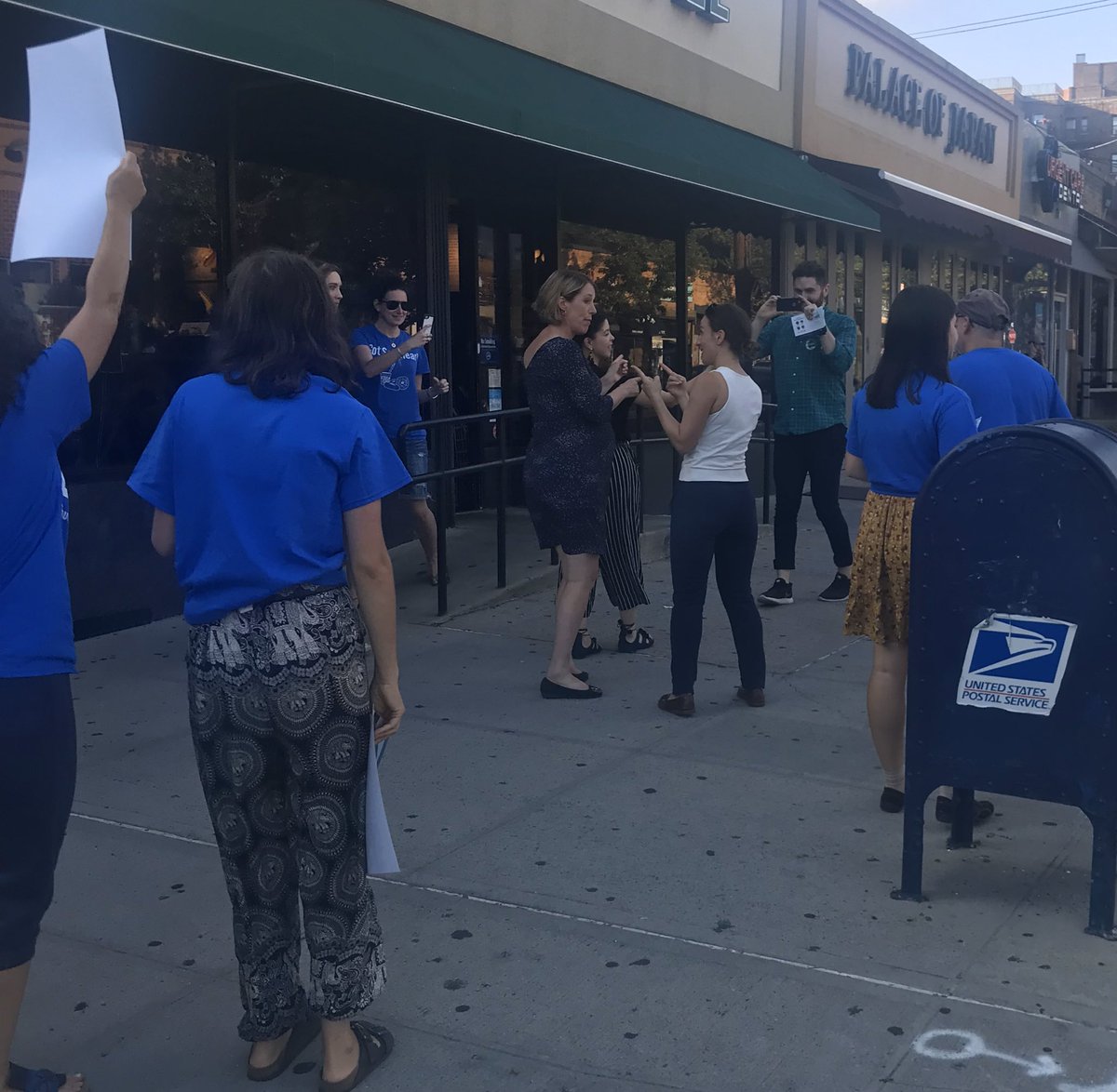By late August I had people I didn’t know texting, calling and emailing me asking to help. When  @ZephyrTeachout came to the Bronx one Sunday and  @Leahgreenb of  @IndivisibleTeam the next we had more volunteers than minivan lists. 8/14