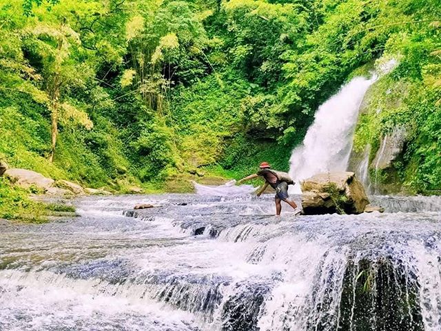 mizoraminsta's tweet photo. Can you see the fisherman? Monsoon season in Mizoram. 📷 Mangheta Calvin (@lal____engloa) . . . #fisherman #lendeng #sanghaman #sanghamantu #river #lui #nature #mizoram #mizoraminsta #beautiful #mizoramriver #stream…
📸 https://t.co/RMsj06jBJz via https://t.co/w819Jm6acn https://t.co/pUZJ5LrDIN
