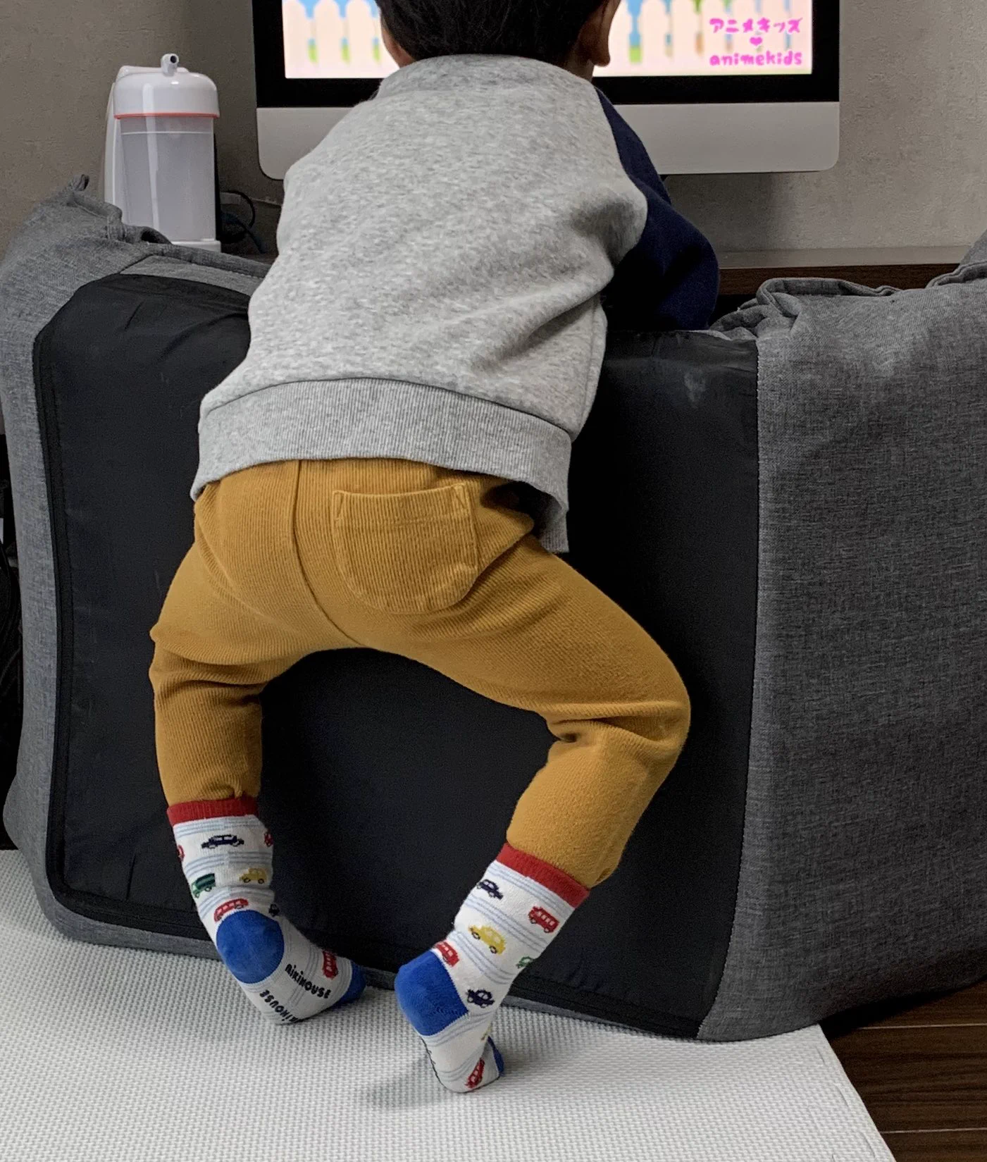 @ootaketoshitomo 肘で支えて脚休ませてる説ありますね(笑) 