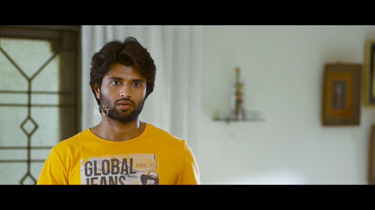 This is a tiny sequence the director sort of proposes the magic element behind their meet. The magic of food, the Fish, and chips. Chitra giving him a thousand-clap reaction. I loved the food in the film, btw. (Foodie confession).