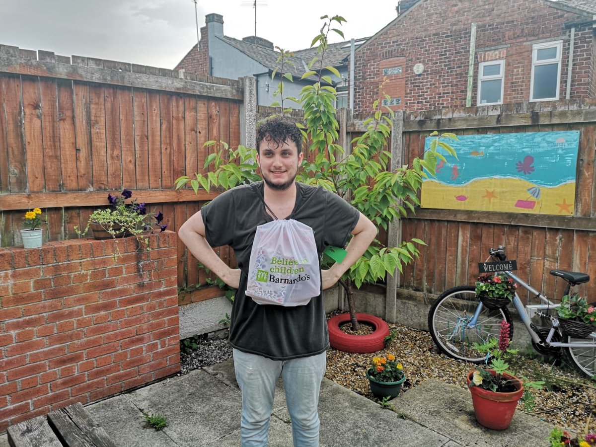 Bay6Project's tweet image. Day 89 in #lockdown and our young people are loving their packs! Reminding them how proud we are of them during this difficult time! @barnardos #bekindtoyourmind #caredfor #lovingourbarnardosbags