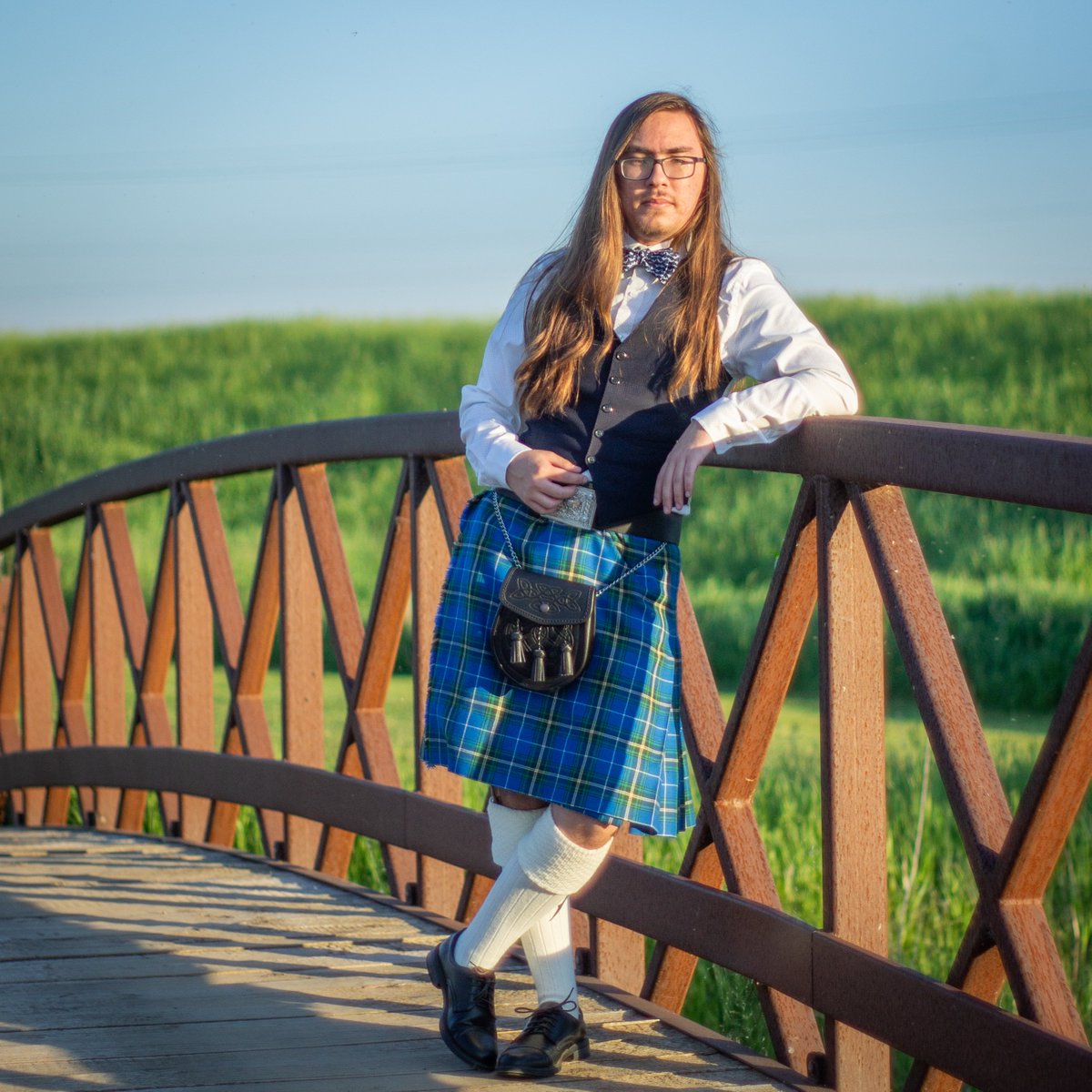 I am so proud of my son Noah and what he has achieved and the intelligent, thoughtful and caring young man he has become. I can't wait to see what the future holds for him. Enjoy your Grad. Love you! #Grad2020 #BCHS #GradPhotos #Aqueduct #BrooksAlbera #CountyofNewell #ProudDad