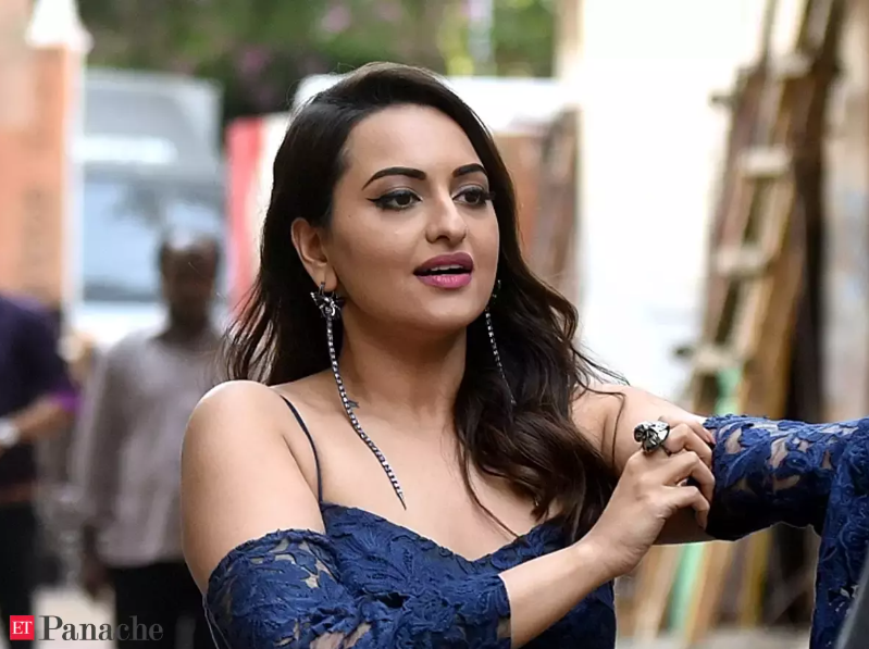 digitally_work's tweet photo. #Nepotism in #Bollywood
Read More: https://t.co/c0ctq6AODm
#SonakshiSinha #AliaBhatt #NepotismEndsin2020 #ArrestMurdererOfSushant #boycottsalmankhan #SushantSingRajput #SushantSinghRajput #SaturdayThoughts #SaturdayMotivation #365OnlineTips #DigitallyWork https://t.co/bUOghINvSN