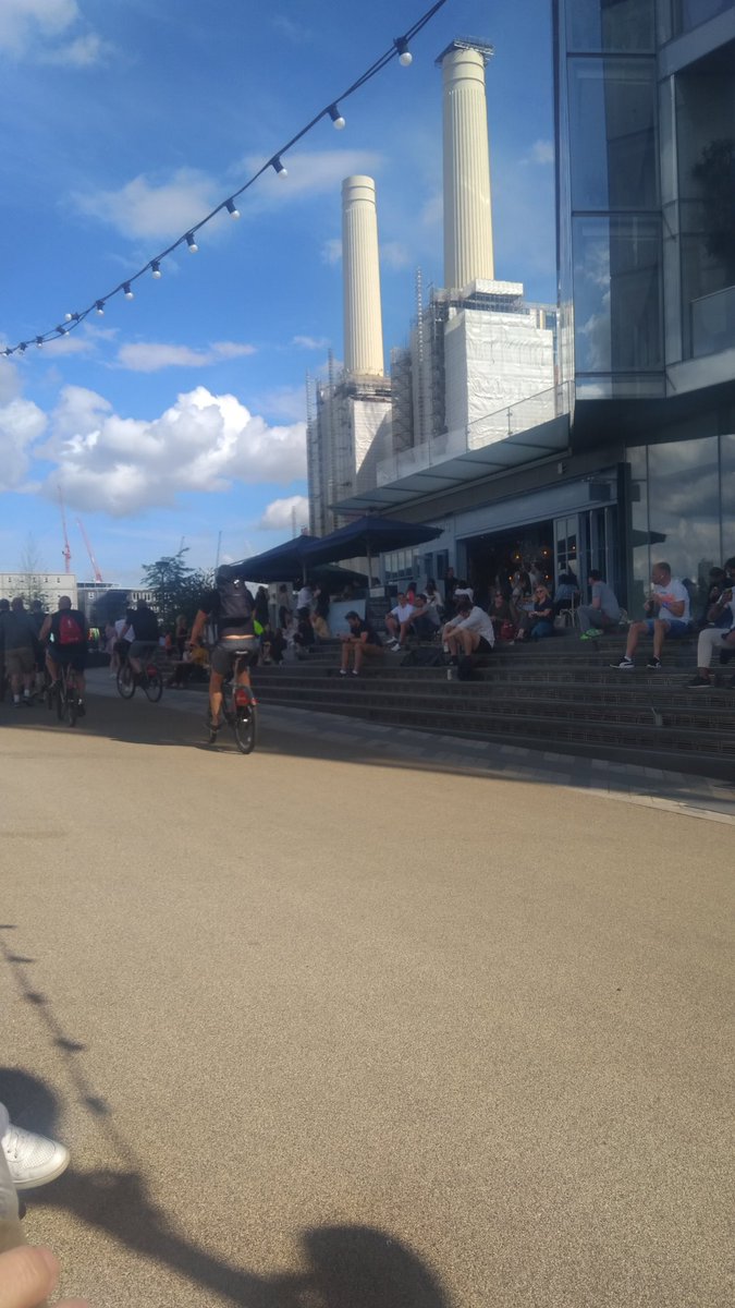 And when you get to  @BatterseaPwrStn there are loads of places to buy a beer and then sit in the sun.
